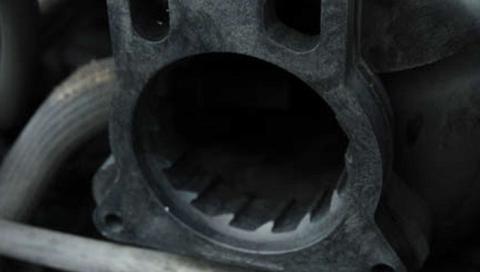 Throttle Body Spacer 1 Inch 99-07 Silverardo/Sierra/Avalanch/Escalade Volant