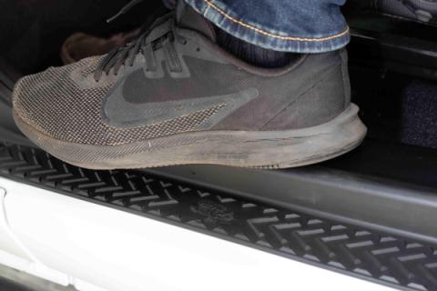 2020-Present Jeep Gladiator JT Entry Guards Fishbone Offroad