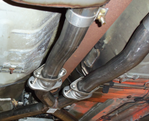 Mid Pipe Exhaust Pipe 2.5 in LH 15 3/4 in RH 17 3/4 in Flanges Incl Natural 409 Stainless Steel Pypes Exhaust