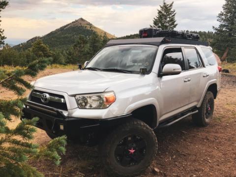 10-21 4Runner Economy Roof Rack Rack Only With Light Bar cut-out No Switch Cali Raised LED