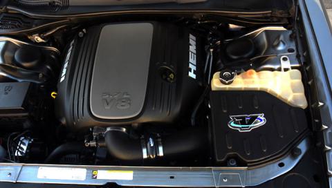 Closed Box Air Intake w/Pro 5 Filter 11-18 Dodge Challenger R/T Volant
