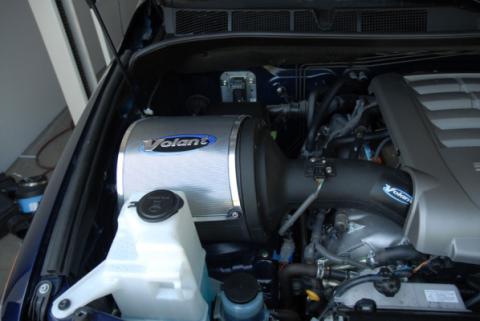 Closed Box Air Intake w/ Snorkel 07-13 Tundra/Sequoia Volant