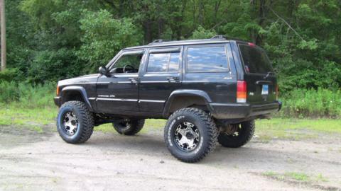 Jeep Cherokee 6.5 Inch Front Coil Springs 1984-2001 XJ Or Jeep Grand Cherokee 5.0 Inch Front Coil Springs 1993-1998 ZJ Clayton Off Road