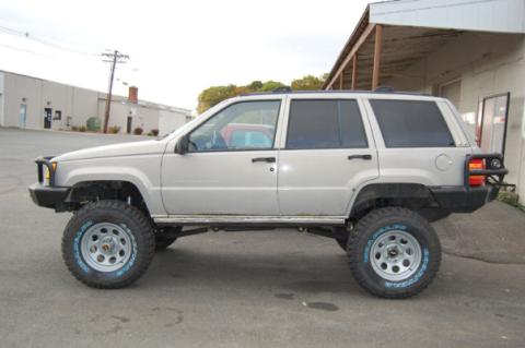 Jeep Grand Cherokee 7.0 Inch Front Coil Springs 93-98 ZJ Or Cherokee 8.0 Inch Front Coil Springs 84-01 XJ Clayton Off Road