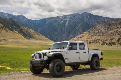 Jeep Gladiator 2.5 Inch Overland Plus Lift Kit 2020+ JT Clayton Off Road