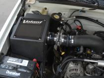 Closed Box Air Intake w/Powercore Filter 96-02 C/K 1500/2500/Suburban/Escaldae Volant