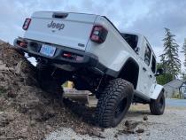 Jeep Gladiator 1.5 Inch Premium Lift Kit 2020+ JT Clayton Off Road